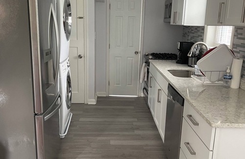 Chillum Casa | Light filled 3-bedroom house in Hyattsville MD , DC boarder with AC, WiFi