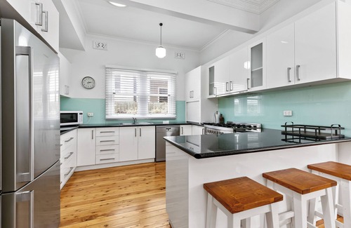 Turvey Park Casa | Light filled and spacious home in a central location