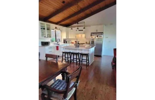 Rio del Mar Casa | Light-Filled Escape: Your Home Away From Home