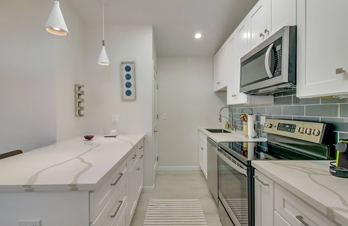 Almaden Casa | Light Filled Newly Built Almaden Foothill ADU with Private yard and entrance