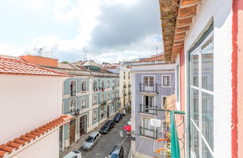 Alfama Apartamento | Light Filled Typical Apartment at Alfama, By TimeCooler
