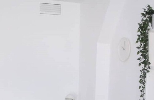 Badalona Apartamento | Light-flooded apartment with private terrace