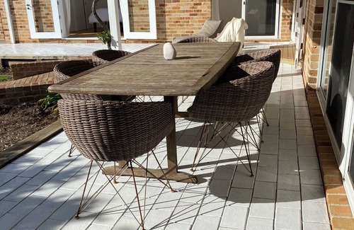 South West Rocks Casa | Light modern airy beachy feel house. Pet friendly