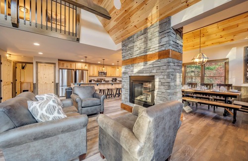 Lake Harmony Estates Chalet De Esquí | "Light My Fire" 8 Bedroom, Hot Tub, Firepit, Outdoor Bar, Sauna, Elevator