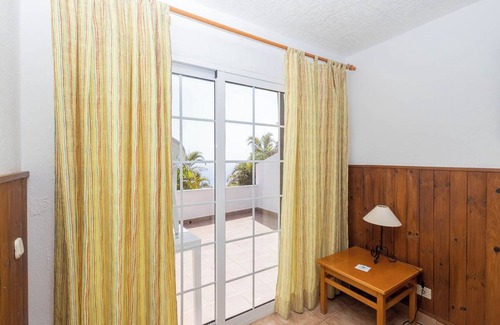Los Quemados Apartamento | Lightbooking Colon I Fuencaliente vistas al mar 4