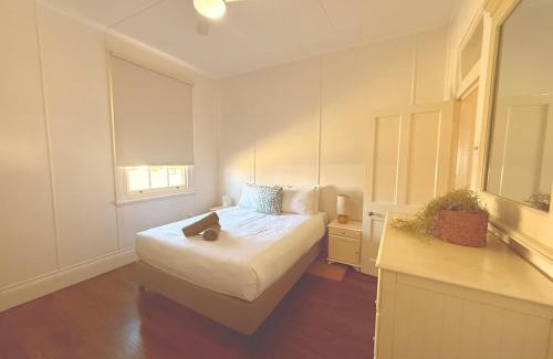 Yamba Casa | Lighthouse Cottage Pilot Hill