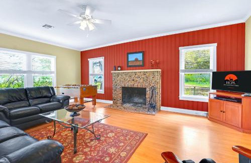 Johnson City Casa | Lighthouse Hill Ranch - Brown House