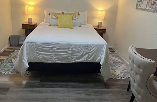 Lemoore Apartamento | Lighthouse Inn