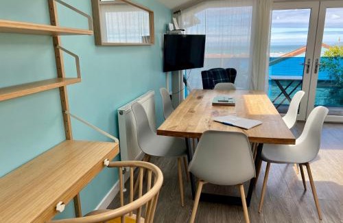 Westleigh Apartamento | Lighthouse View 1, Golden Bay Holiday Village