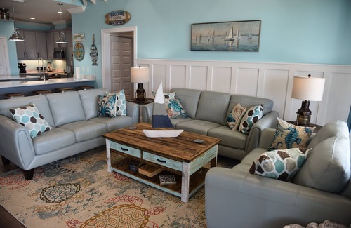 Audubon Place Casa | Lighthouse View | Beachfront Bliss. Bring the Whole Family (Pets Too)