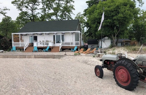 Dunnville Cabaña | Lightkeeper's Retreat, a Sapience.Care Collection Experience