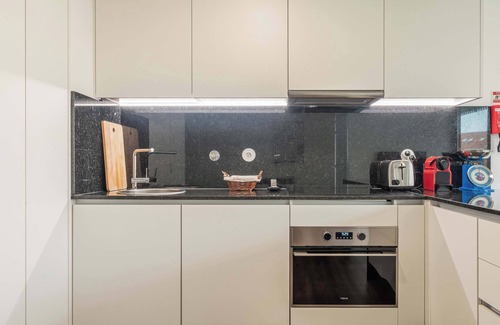 Senhora da Hora Apartamento | Liiiving in Matosinhos - Warm Vintage Apartment