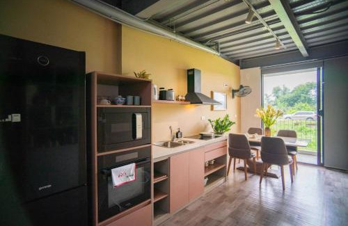 Long Bien Casa | LiJu's House - Access to Hanoi Centre, Full Kitchen