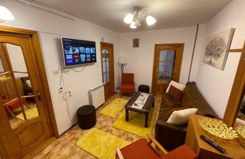 Piatra Neamt Apartamento | Like Home - Cozy & Quite