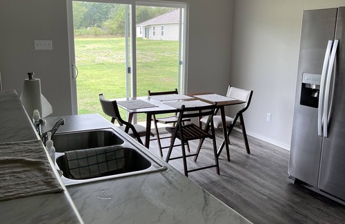 Conway Casa | Like New Home close to town family friendly, quiet and close to amenities.