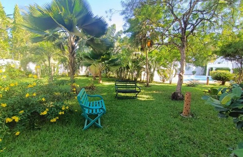 Galu Beach Villa | Likizo House