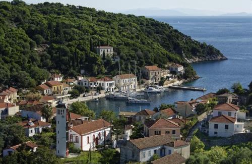 Kioni Apartamento | Likoudis Villas Suites ,on the Kioni,Ionian Islands Ithaca,