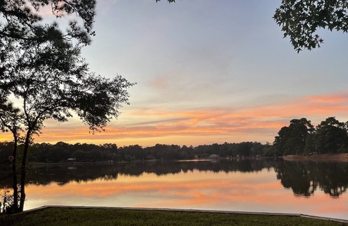 Conroe Cabaña | Lil Blue Lake House on a private lake in Conroe.