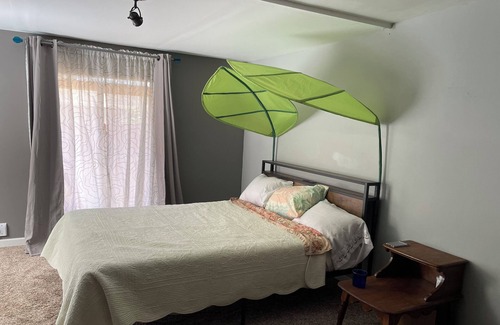 Oak Grove Casa | Lil Red Bungalow by the River