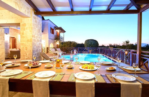 Akrotiri Villa | 'Lila's Luxury Villa' con vistas al mar, piscina privada, jardín, aire acondicionado y Wi-Fi