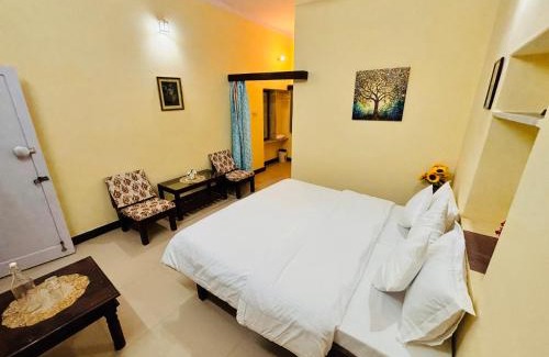 Air Force Area Casa | Liliyan Palace Guest house