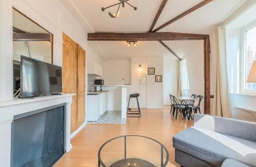 Saint-Maurice Pellevoisin Apartamento | Lille St Maurice- 7min from train !