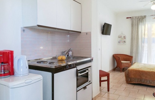 Vouliagmeni Casa | Lilly Apartments