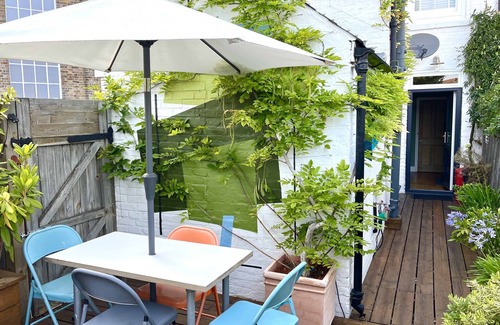 Whitstable Casa | Lilly Cottage - Fisherman's Cottage Whitstable