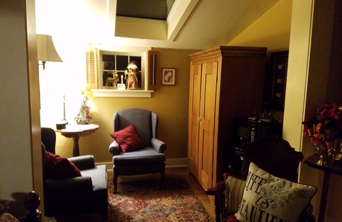 Cedarburg Casa | Lilly Pad Boerners Guest house