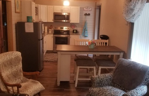 Haysi Cabaña | Lilly's Pad "HOME AWAY FROM HOME"