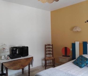 Aubignan Cama Y Desayuno | Lilou's Chambre d'hôtes au pied du Ventoux