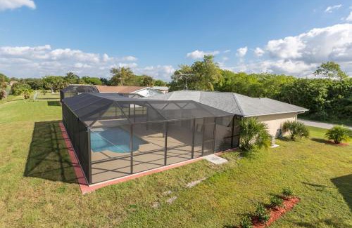 Port Charlotte Casa | Lilsis by the Lake