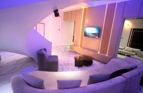 Ekrokpe Apartamento | Lily Luxury Home Shortlet Apartments