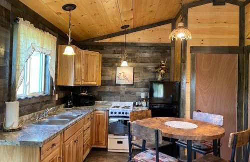 Large Casa | Lily Pad Cabin