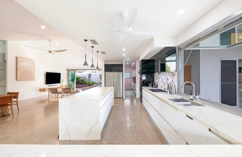 Parap Casa | Lily Pad Retreat - A Luxe Poolside Parap Oasis