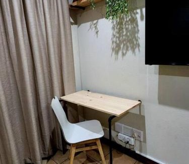 Die Wilgers Villa | Lily Rest Garden Cottage