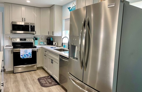 Caloosahatchee Casa | LILY'S BEACH HOUSE - POOL HOUSE WITH DIRECT RIVER ACCESS