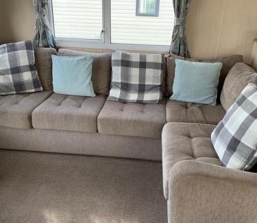 Rhyl Cabina | Lily's caravan