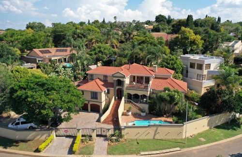 Moreleta Park Casa | LilyRose Bed & Breakfast