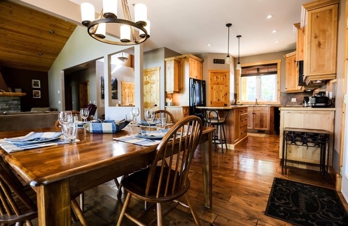 East Kootenay Casa | Lily’s Nighean - 4 bdr 4 bathroom Custom Home Mountain Retreat