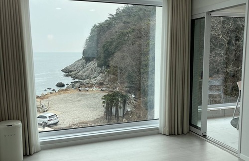 Namhae Condominio | Lim Sea Side Poolvilla Pension