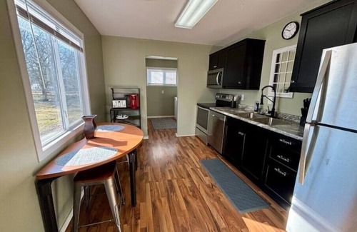 Lima Casa | Lima home close to major employers and I-75