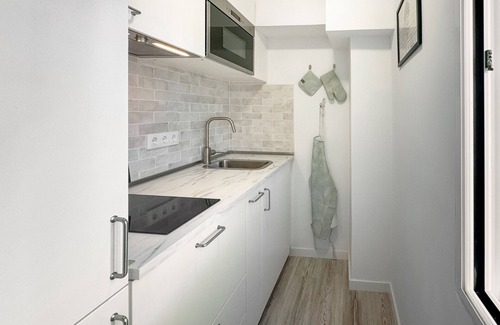 Simancas Cama Y Desayuno | Lima: habitación perfecta para vivir y compartir en Madrid