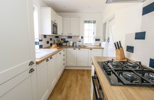 Burton Bradstock Cabaña | LIME COTTAGE, character holiday cottage in Burton Bradstock