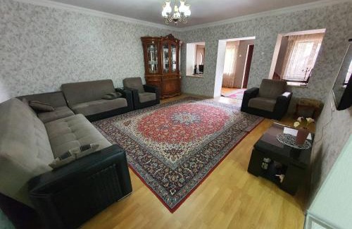 Kutaisi Apartamento | Lime Hill Hotel