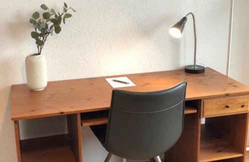 Region Hannover District Apartamento | LIME HOMES: Balkon, Küche, Netflix