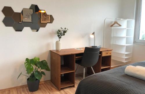 Region Hannover District Apartamento | LIME HOMES: Balkon, Küche, Netflix