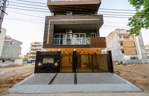 Sushant Lok Apartamento | Lime Tree 1BHK Service Apartment Near Fortis Hospital Gurgaon