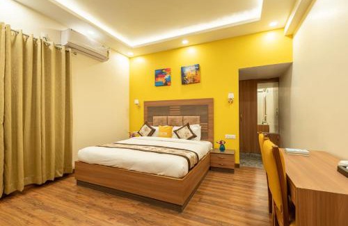 Noida Apartamento | Lime Tree Hotel & One Bed Room Serviced Apartment - Noida Next to Sector 50 Metro with Party Venue