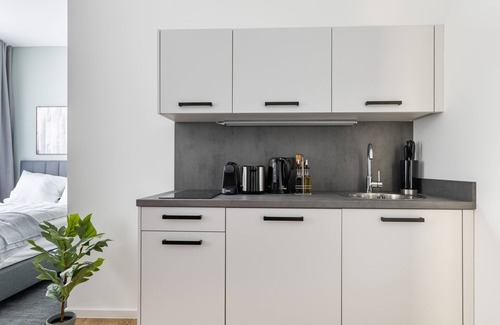 Innenstadt - Sankt Ulrich-Dom Hotel | Limehome Augsburg Annastraße